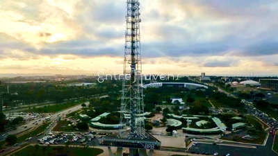 Torre de TV de Brasília ao entardecer
