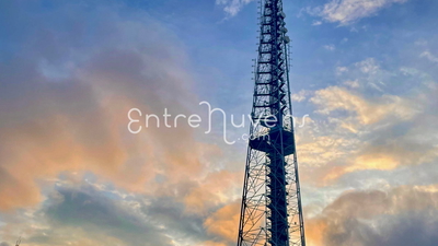 Torre de TV de Brasília ao Entardecer