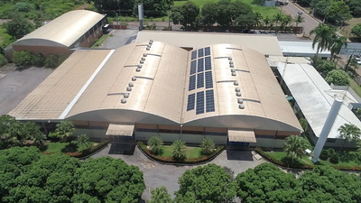 PLACAS SOLARES NA INDUSTRIA