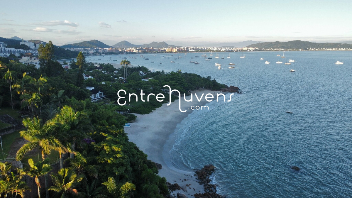 Praia de canajurê 