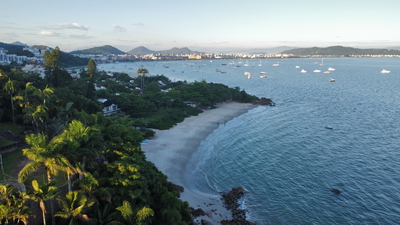 Praia de canajurê 