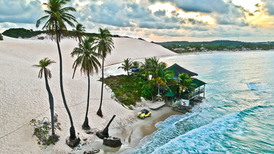 Praia de Genipabu e sua beleza fora do normal.