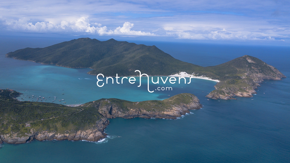 Ilha de cabo frio em arraial do cabo